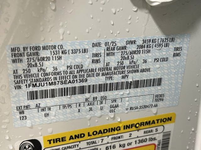 2025 Star White Metallic Tri-Coat Ford Expedition Platinum 4X4 SUV