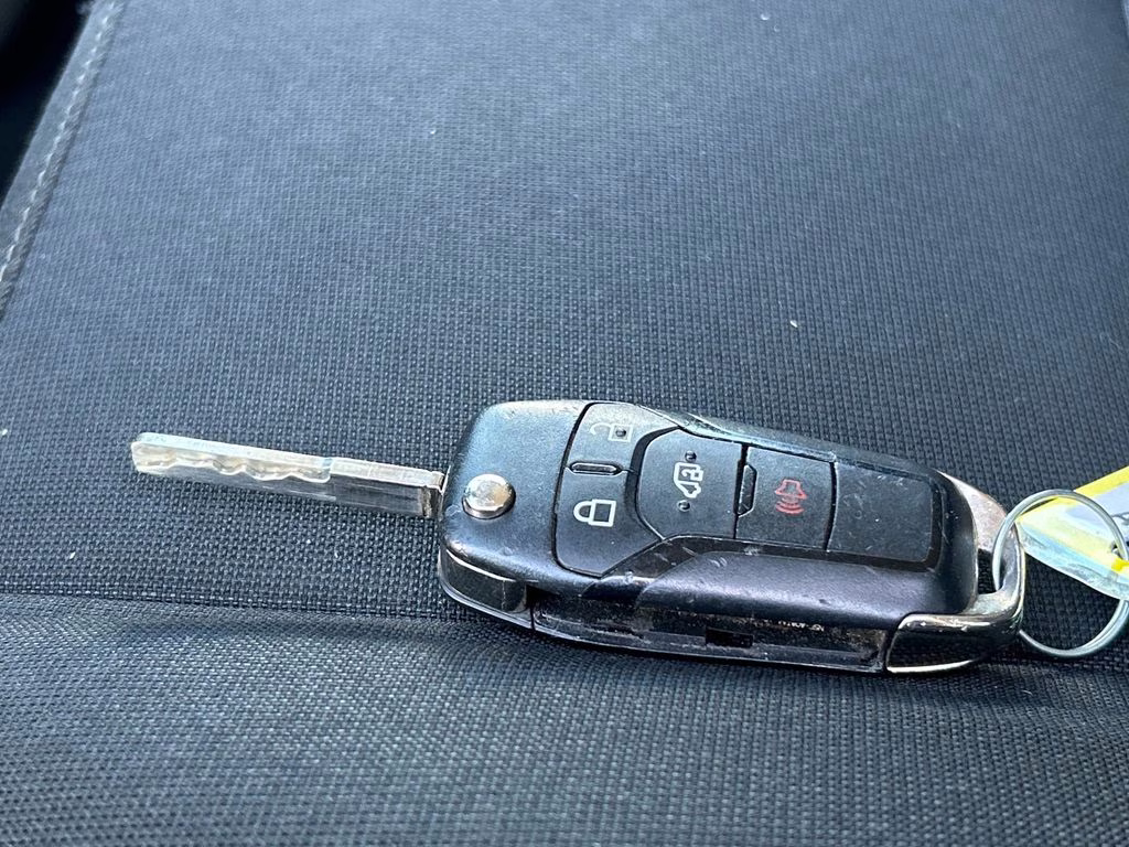 2022 Oxford White Ford Transit-350 XLT AWD Crossover