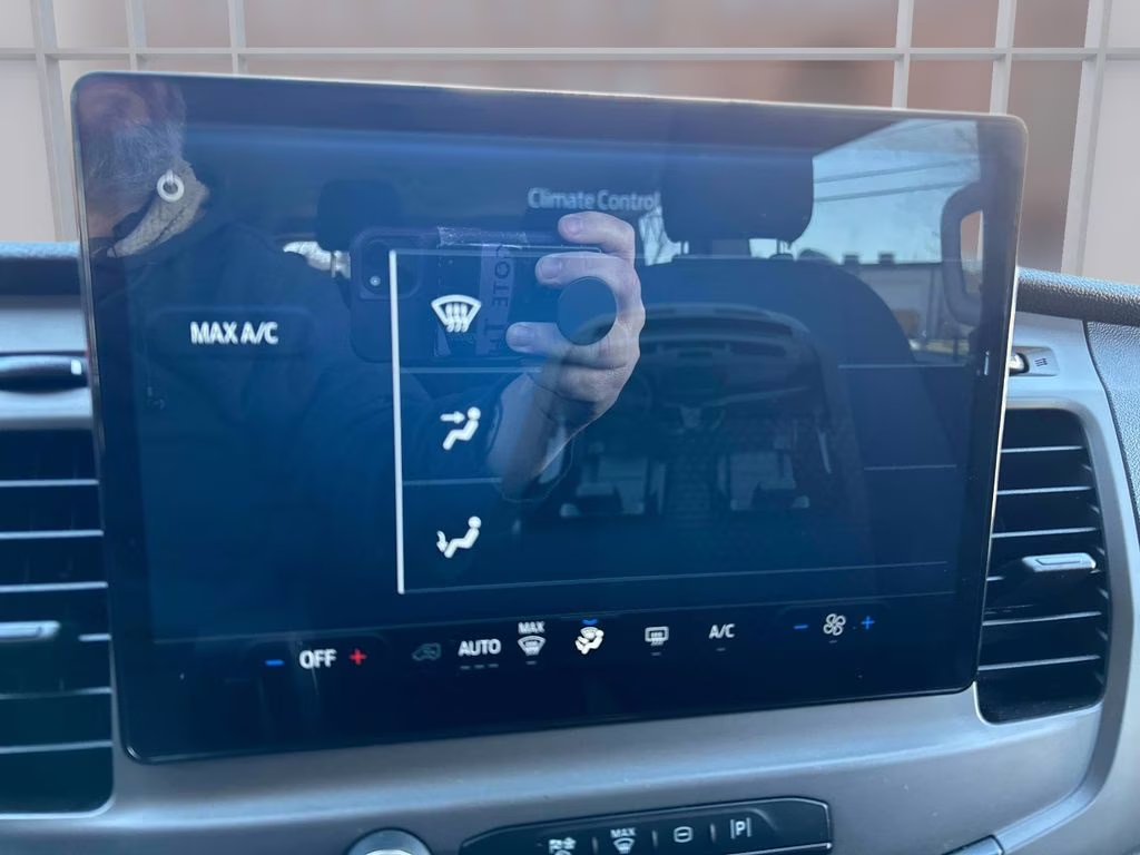 2022 Oxford White Ford Transit-350 XLT AWD Crossover