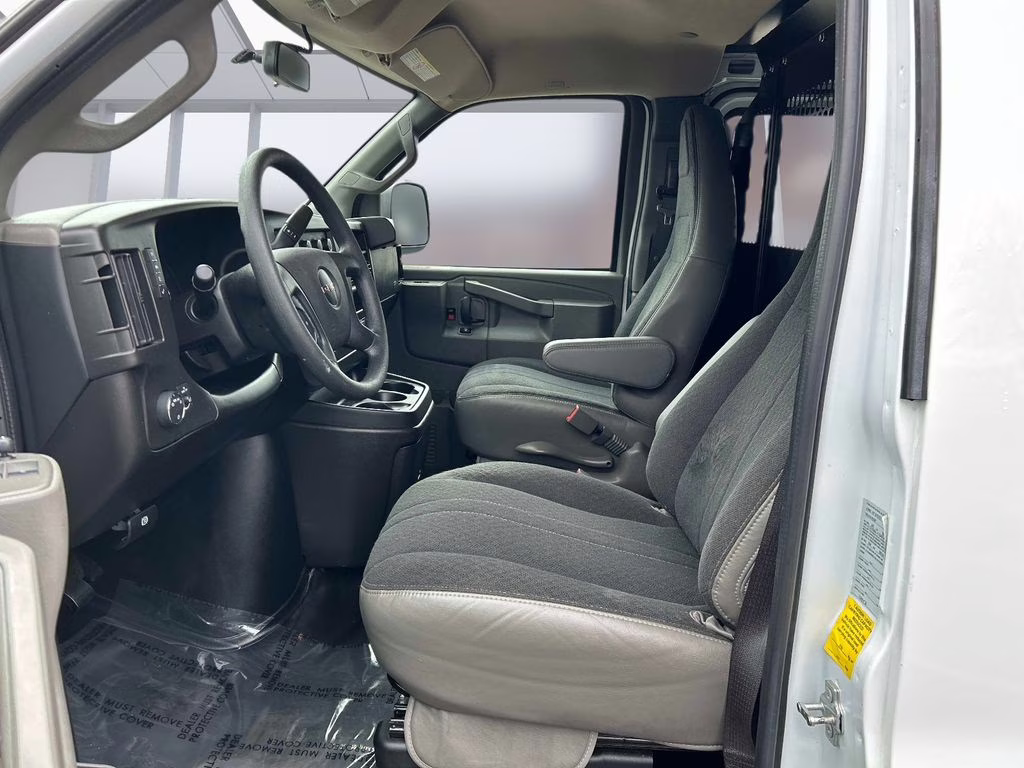 2024 Summit White GMC Savana 2500 Work Van RWD Van