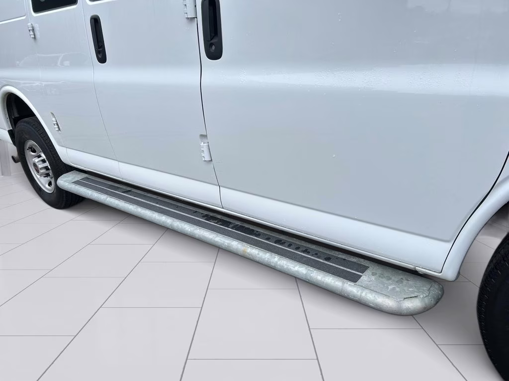 2024 Summit White GMC Savana 2500 Work Van RWD Van