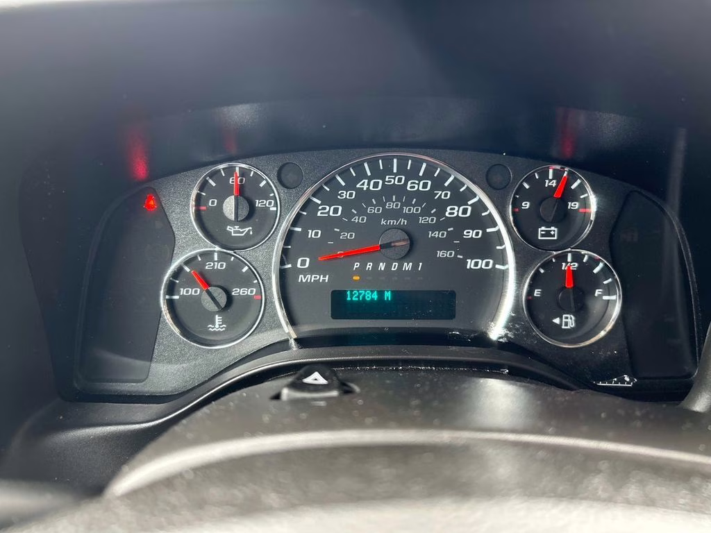 2024 Summit White GMC Savana 2500 Work Van RWD Van