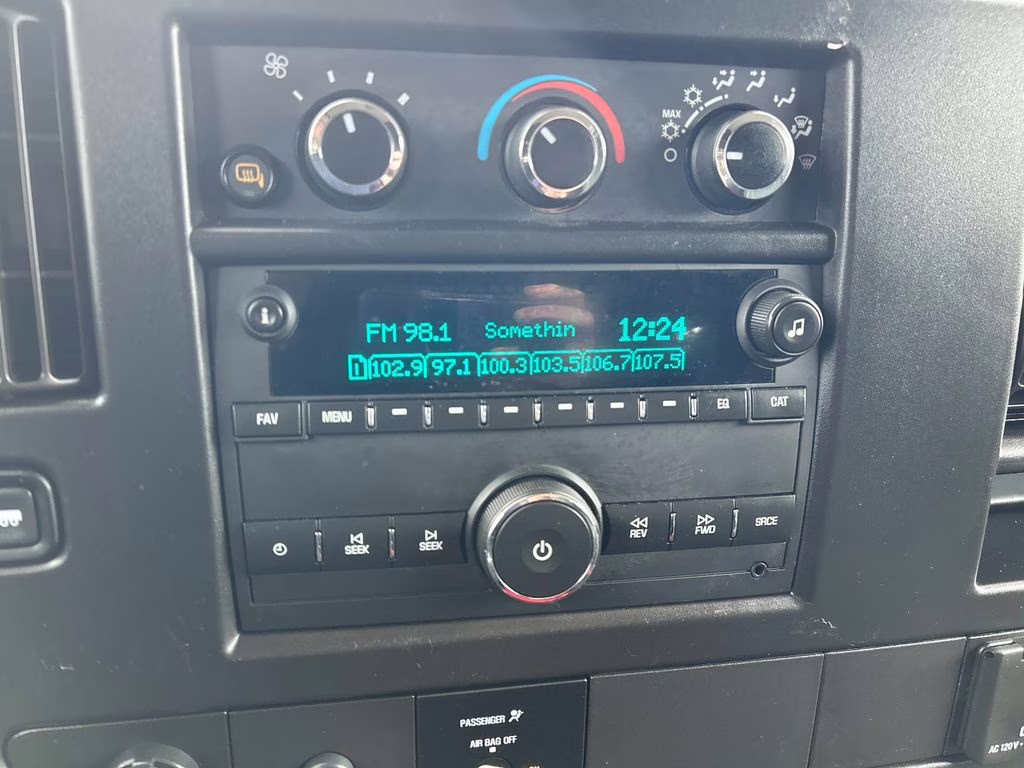 2024 Summit White GMC Savana 2500 Work Van RWD Van