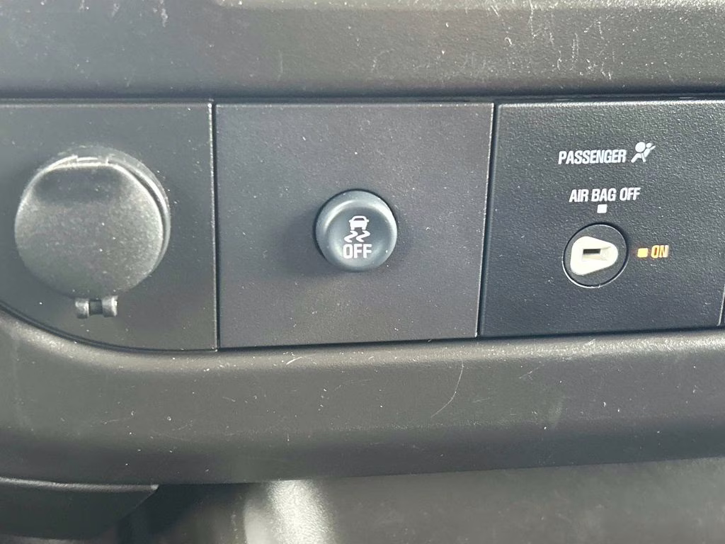 2024 Summit White GMC Savana 2500 Work Van RWD Van