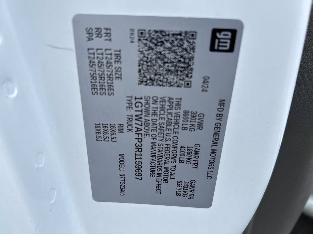 2024 Summit White GMC Savana 2500 Work Van RWD Van