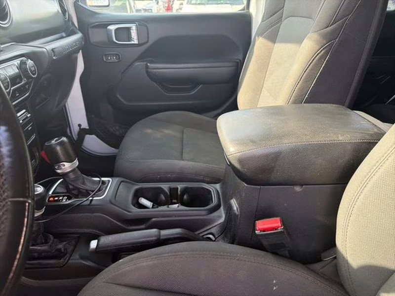 2021 Bright White Clearcoat Jeep Wrangler Unlimited Willys 4X4 SUV