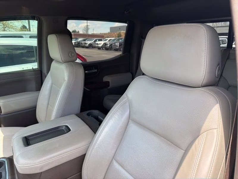 2020 Summit White GMC Sierra SLT 4X4 Truck