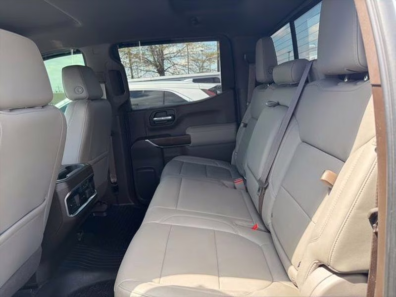 2020 Summit White GMC Sierra SLT 4X4 Truck