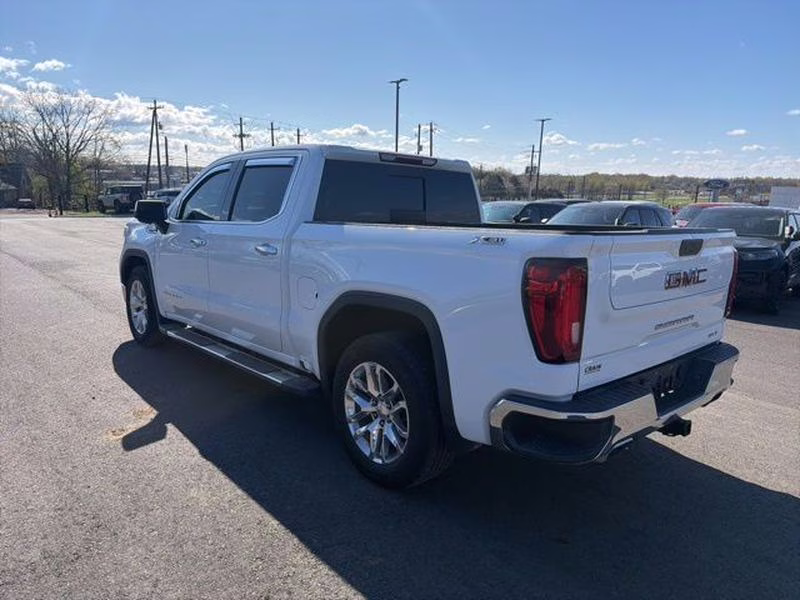 Used 2020 GMC Sierra 1500 SLT with VIN 3GTU9DED1LG365457 for sale in Little Rock