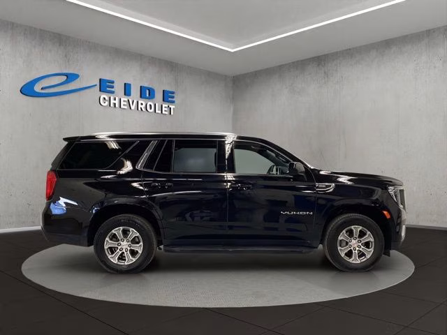 2023 Onyx Black GMC Yukon SLE 4X4 SUV