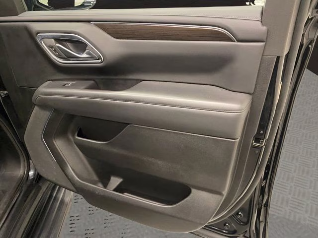 2023 Onyx Black GMC Yukon SLE 4X4 SUV
