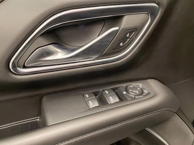 2023 Onyx Black GMC Yukon SLE 4X4 SUV