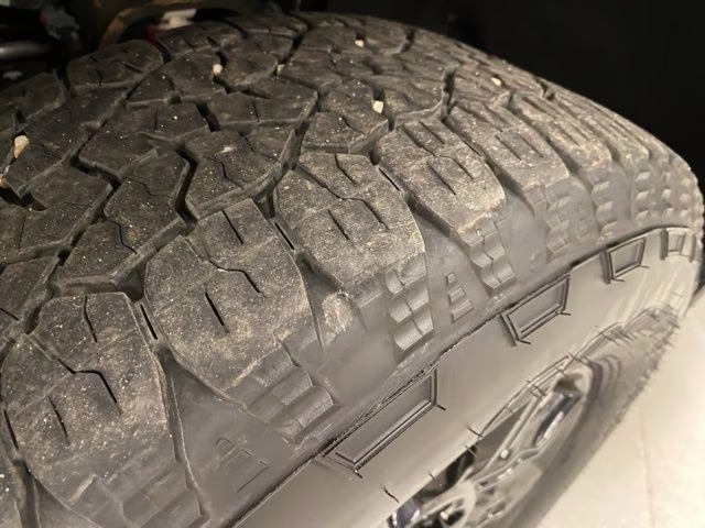 2025 Sterling Metallic GMC Sierra 2500HD AT4 4X4 Truck