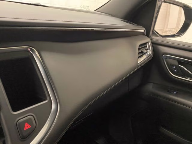 2023 Onyx Black GMC Yukon SLE 4X4 SUV