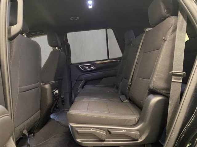 2023 Onyx Black GMC Yukon SLE 4X4 SUV