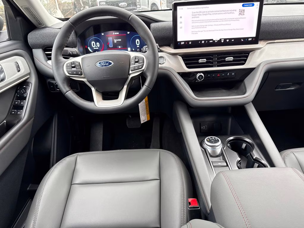 2026 Agate Black Metallic Ford Explorer Active RWD SUV