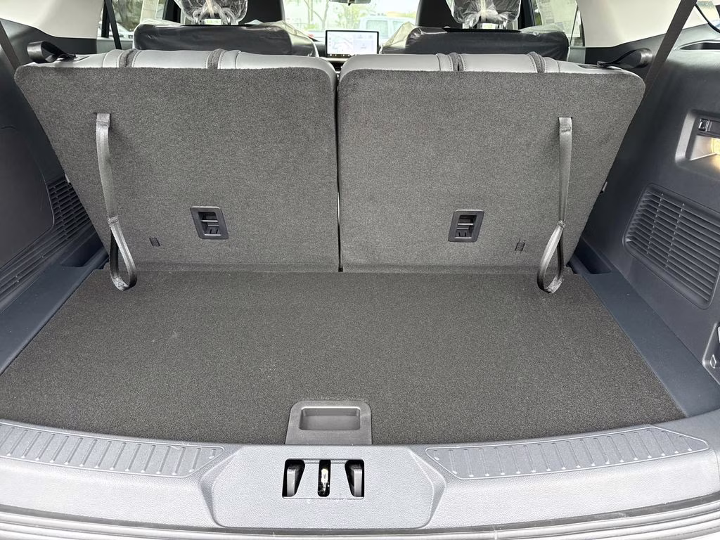 2026 Carbonized Gray Metallic Ford Explorer Active RWD SUV