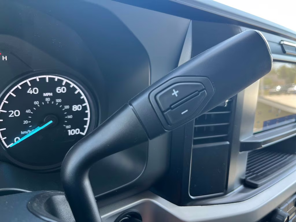 2026 Oxford White Ford Super Duty F-250 SRW XL 4X4 Truck