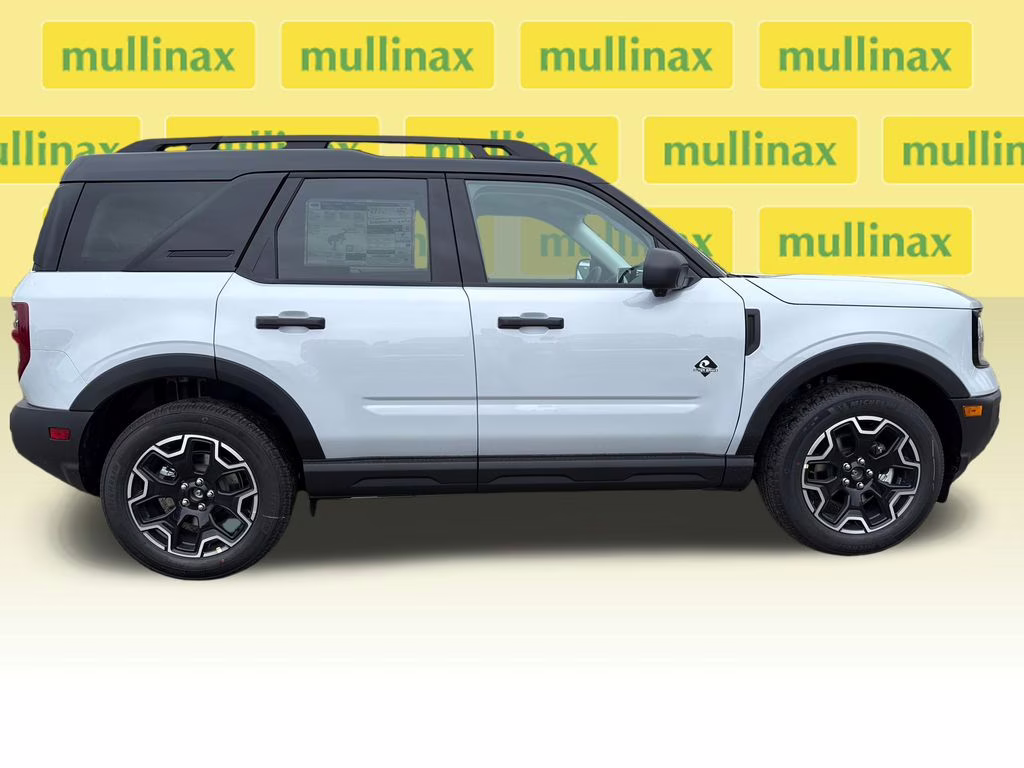 2026 Space White Metallic Ford Bronco Sport Outer Banks 4X4 SUV