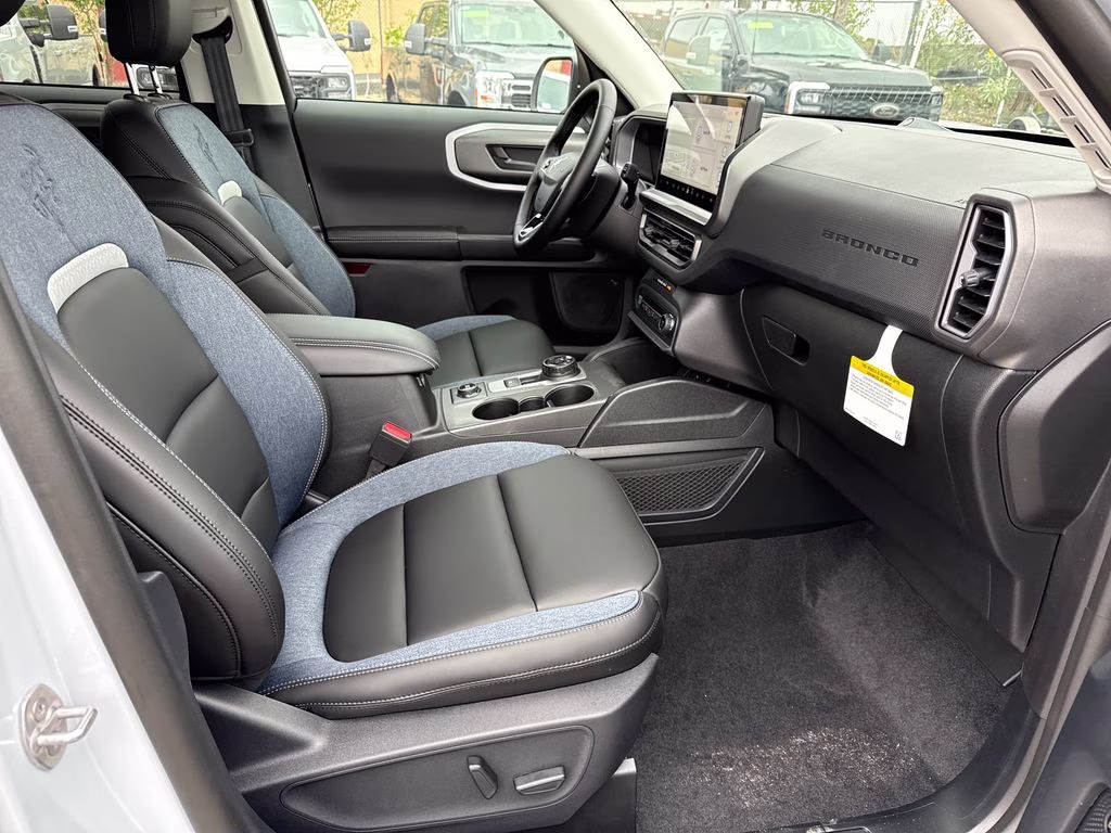 2026 Space White Metallic Ford Bronco Sport Outer Banks 4X4 SUV