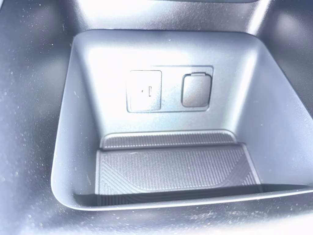 2026 Agate Black Metallic Ford Explorer Active RWD SUV