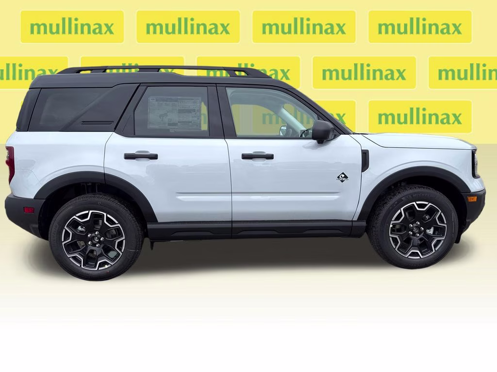 2026 Space White Metallic Ford Bronco Sport Outer Banks 4X4 SUV