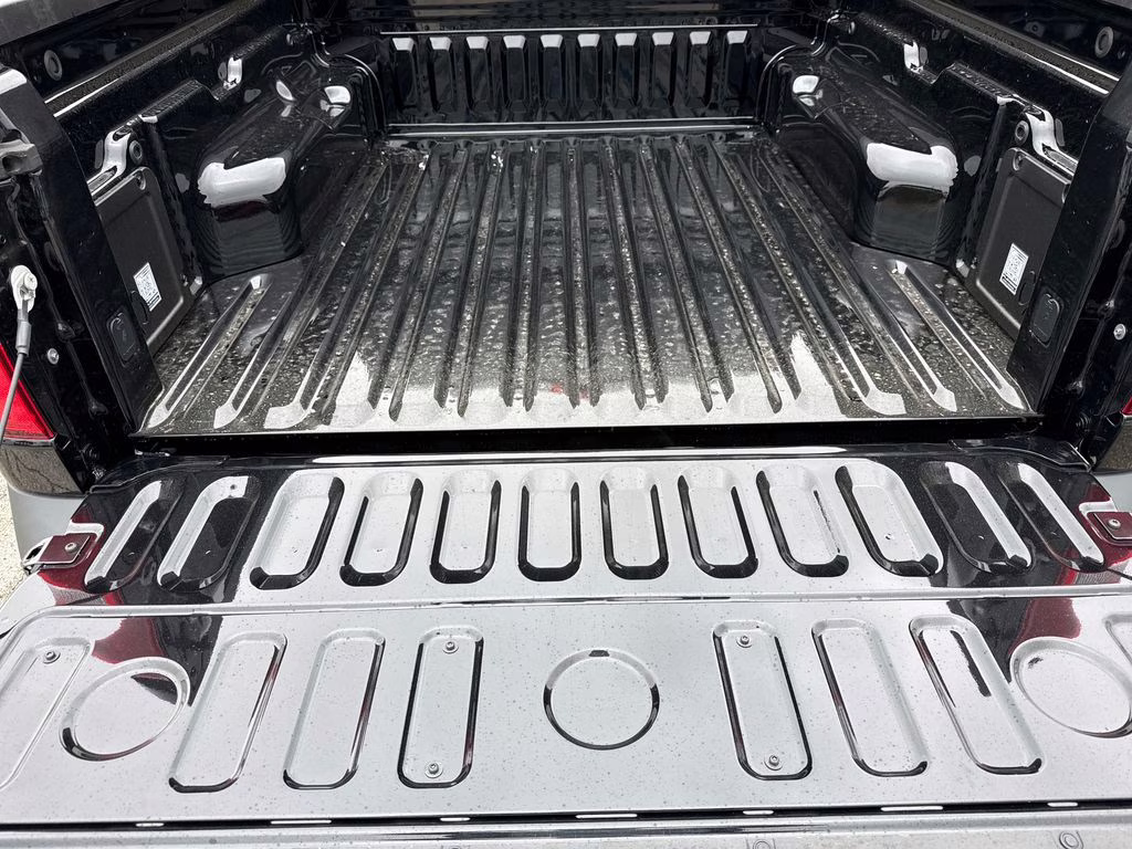 2026 Shadow Black Ford Maverick XL FWD Truck