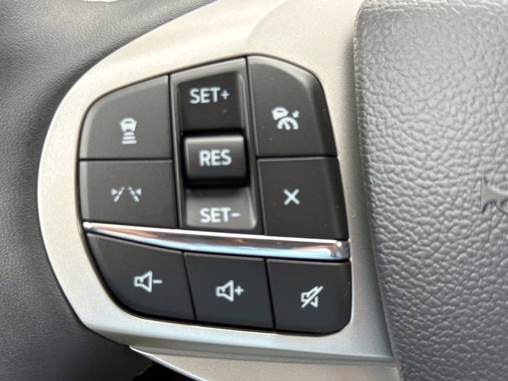 2026 Agate Black Metallic Ford Explorer Active RWD SUV