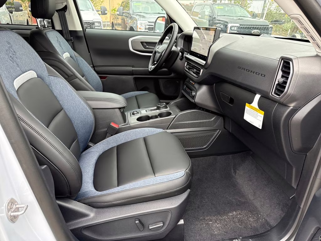 2026 Space White Metallic Ford Bronco Sport Outer Banks 4X4 SUV