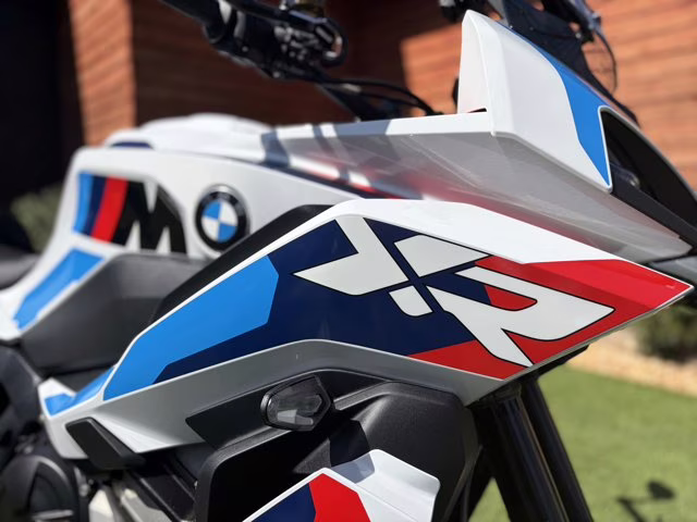 2026 LIGHT WHITE / M MOTORSPORT BMW M 1000 XR LIGHT WHITE/ M MOTORSPORT