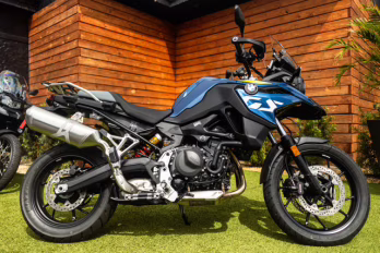 2026 GRAVITY BLE METALLIC BMW F 800 GS GRAVITY BLUE METALLIC