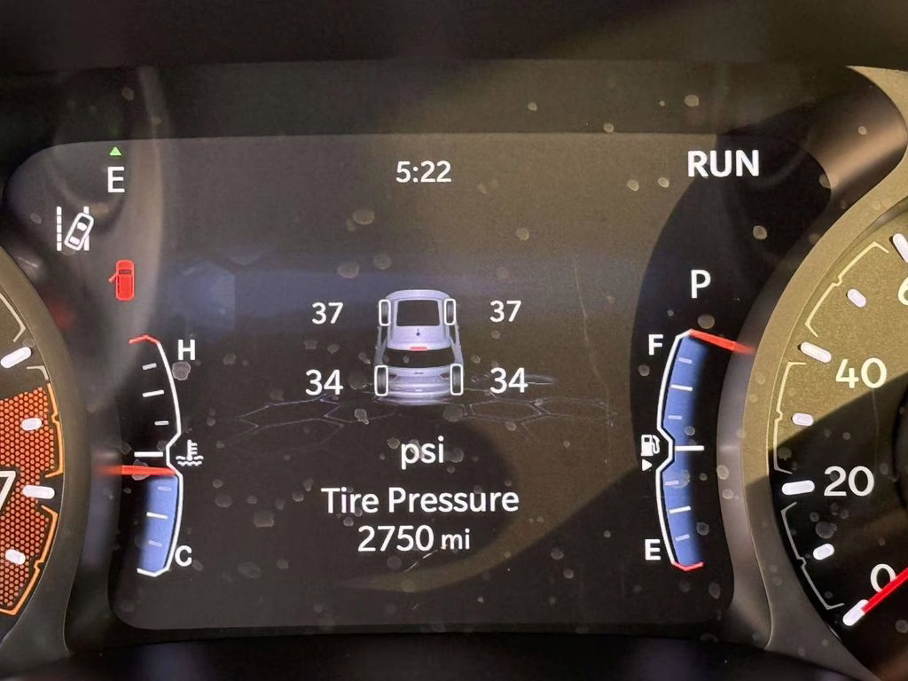 2025 Hydro Blue Pearlcoat Jeep Compass Limited 4X4 SUV