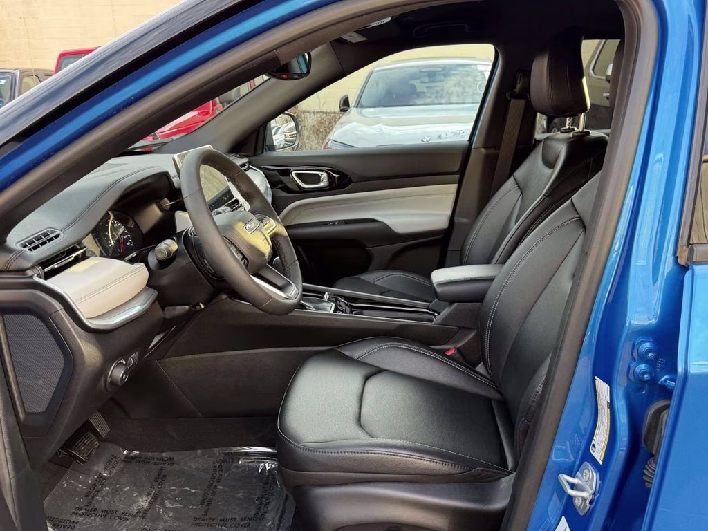 2025 Hydro Blue Pearlcoat Jeep Compass Limited 4X4 SUV