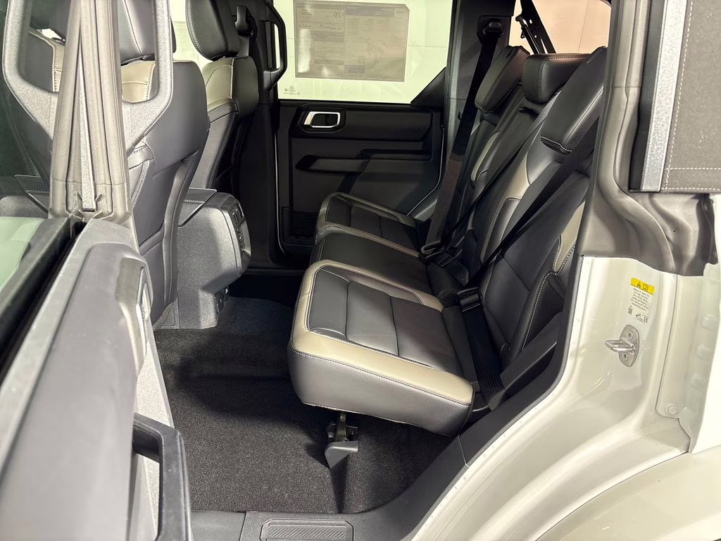 2026 Oxford White Ford Bronco Outer Banks 4X4 SUV