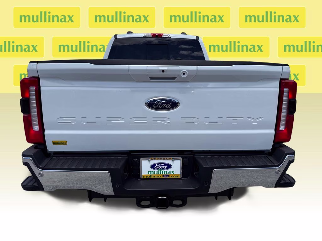 2026 Oxford White Ford Super Duty F-250 SRW Lariat 4X4 Truck
