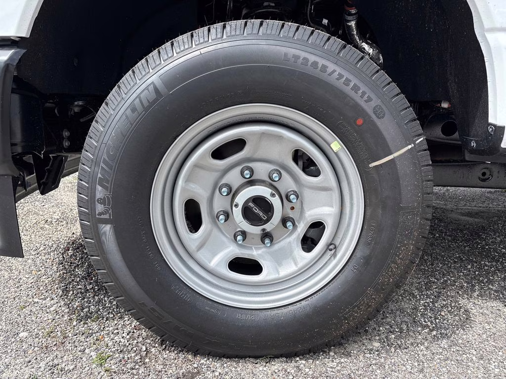 2026 Oxford White Ford Super Duty F-250 SRW XL 4X4 Truck