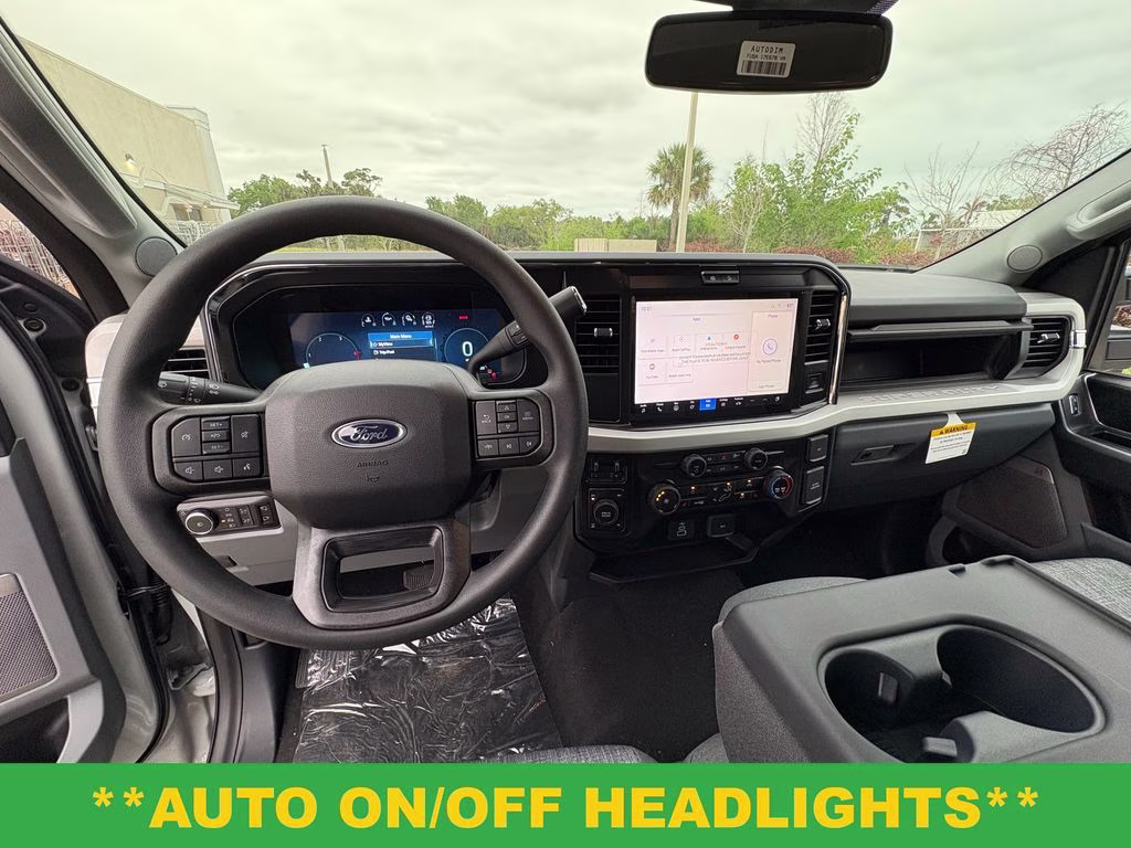 2026 Avalanche Ford Super Duty F-250 SRW XLT 4X4 Truck