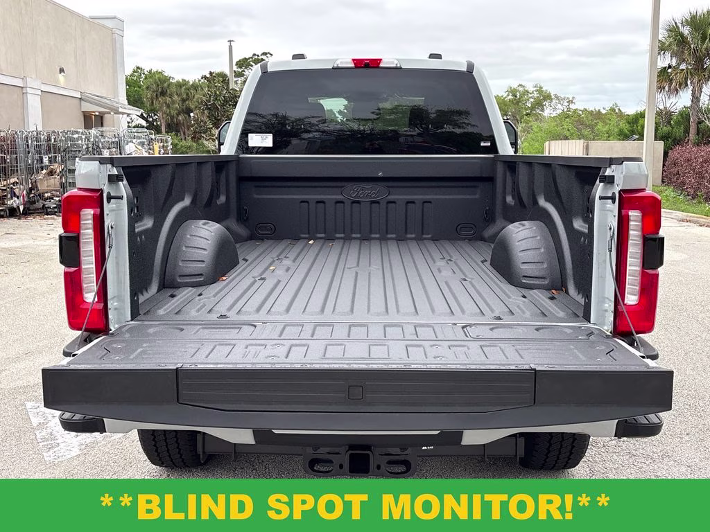 2026 Avalanche Ford Super Duty F-250 SRW XLT 4X4 Truck