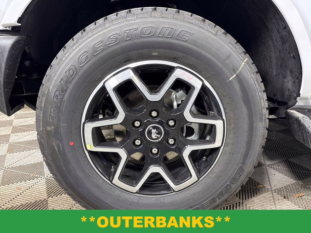 2026 Oxford White Ford Bronco Outer Banks 4X4 SUV
