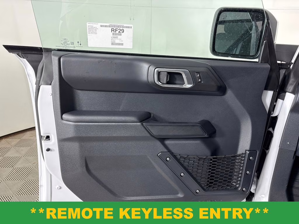 2026 Oxford White Ford Bronco Outer Banks 4X4 SUV