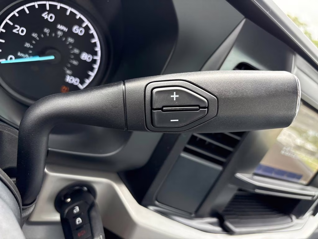 2026 Oxford White Ford Super Duty F-250 SRW XL 4X4 Truck