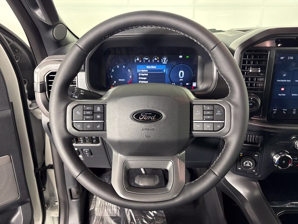 2026 White Ford F-150 Lariat 4X4 Truck