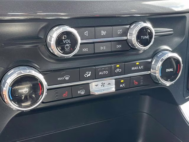 2023 Agate Black Metallic Ford F-150 XLT 4X4 Truck