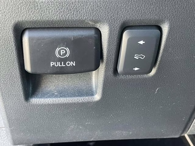 2023 Black Metallic Ford F-150 Lariat 4X4 Truck