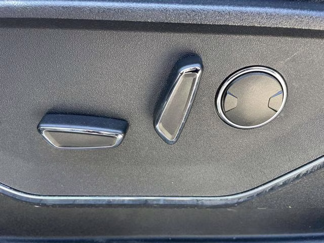 2023 Black Metallic Ford F-150 Lariat 4X4 Truck