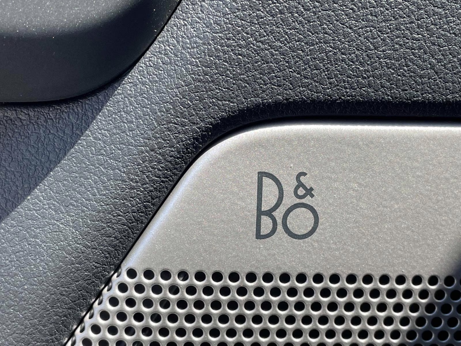 2023 Black Metallic Ford F-150 Lariat 4X4 Truck