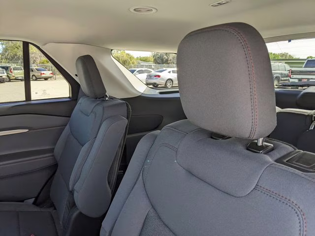 2026 Star White Metallic Tri-Coat Ford Explorer Active RWD SUV