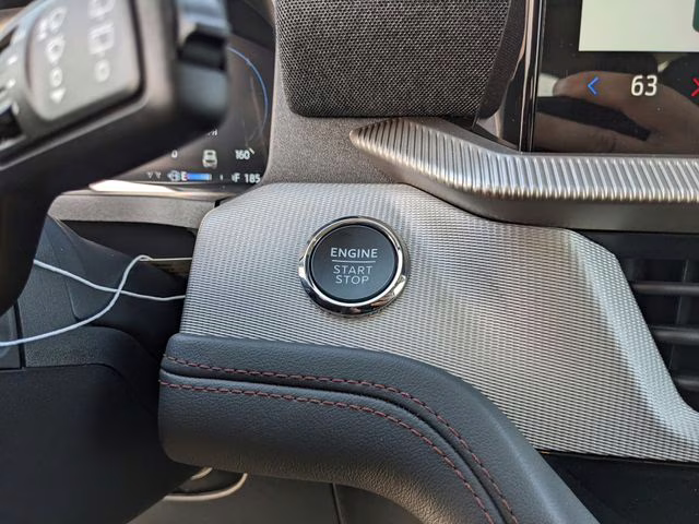 2026 Star White Metallic Tri-Coat Ford Explorer Active RWD SUV