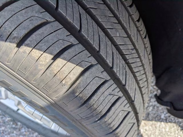 2026 Star White Metallic Tri-Coat Ford Explorer Active RWD SUV