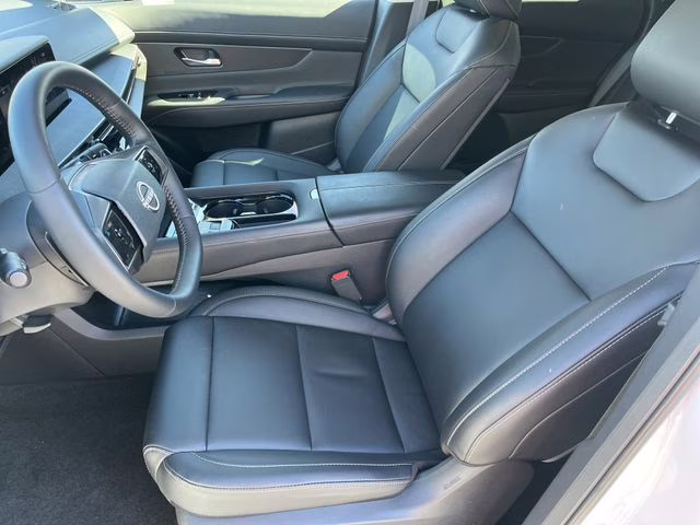 2025 Everest White Pearl Tricoat Nissan Murano SV AWD SUV